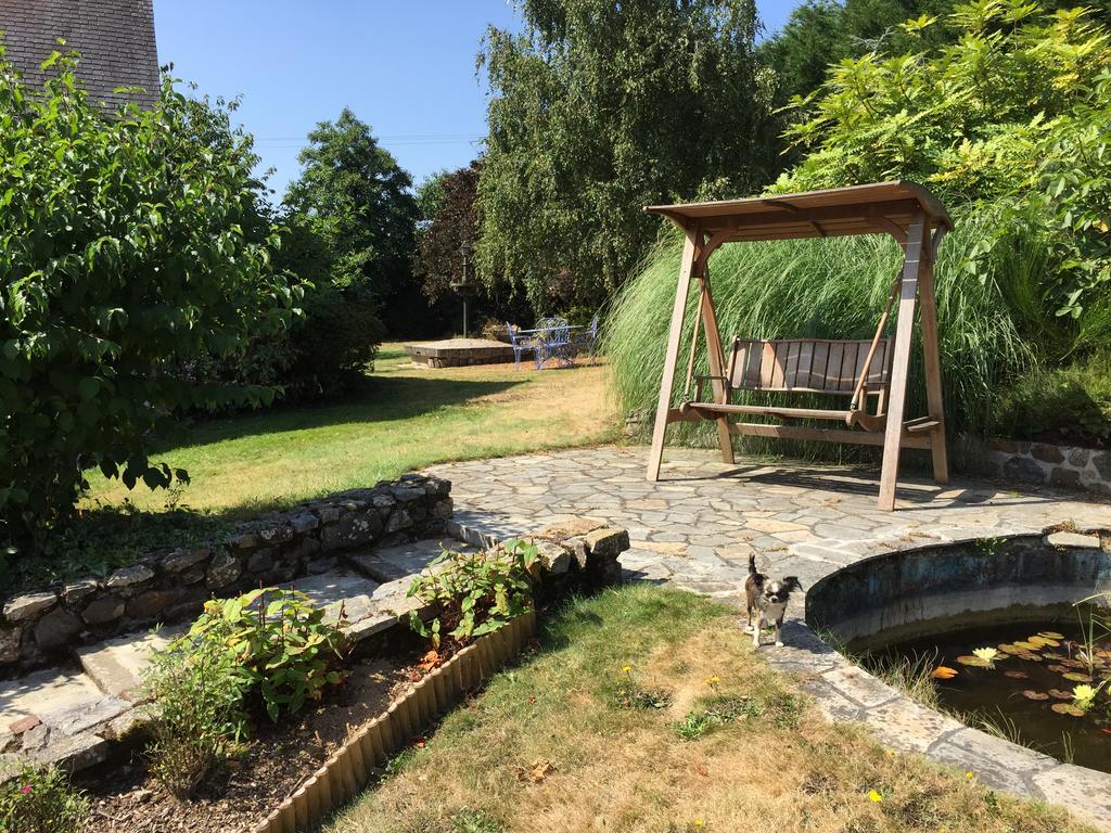 Gites Au Clos Du Lit Saint-Aaron Exterior foto