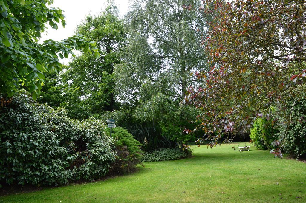 Gites Au Clos Du Lit Saint-Aaron Exterior foto